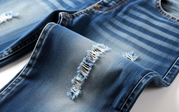 软的牛仔裤刮了个口子怎么补救