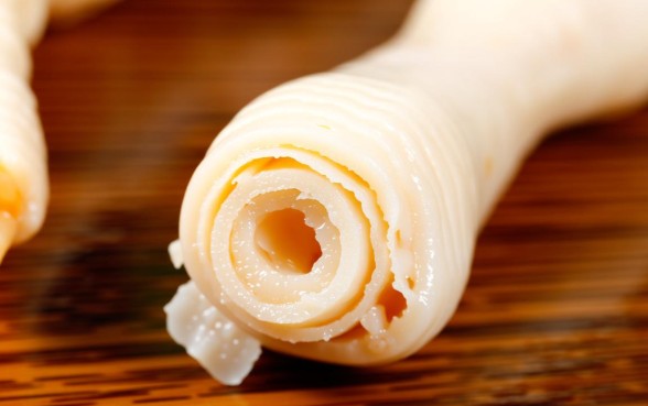 买的鸡爪子为啥爪子下边有个口子呢