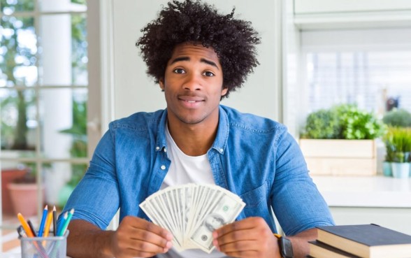 满18岁就能申请贷款的平台有哪些